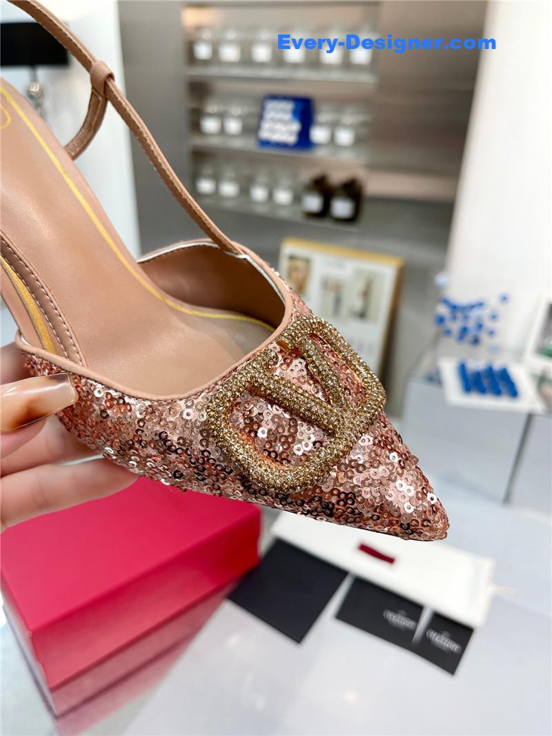 Va1e*ntin0 classic sandals in sequined version with v buckle