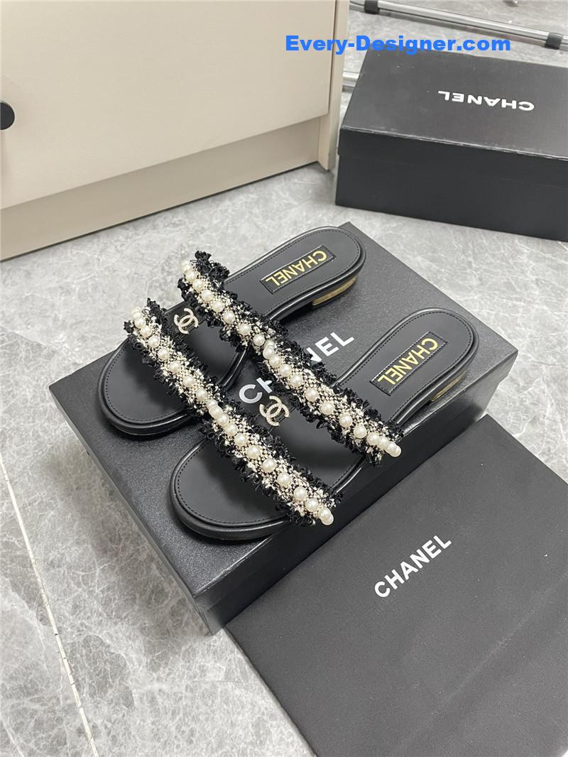 CC new pearl buckle slippers