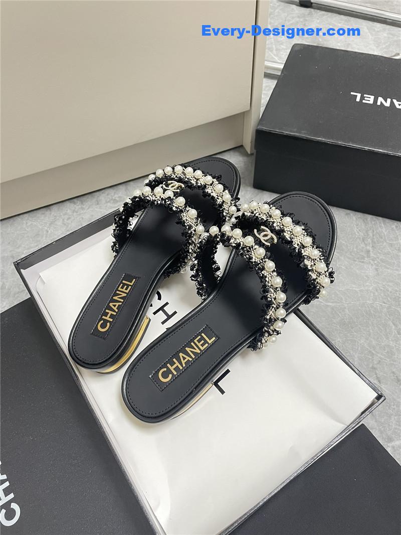 CC new pearl buckle slippers
