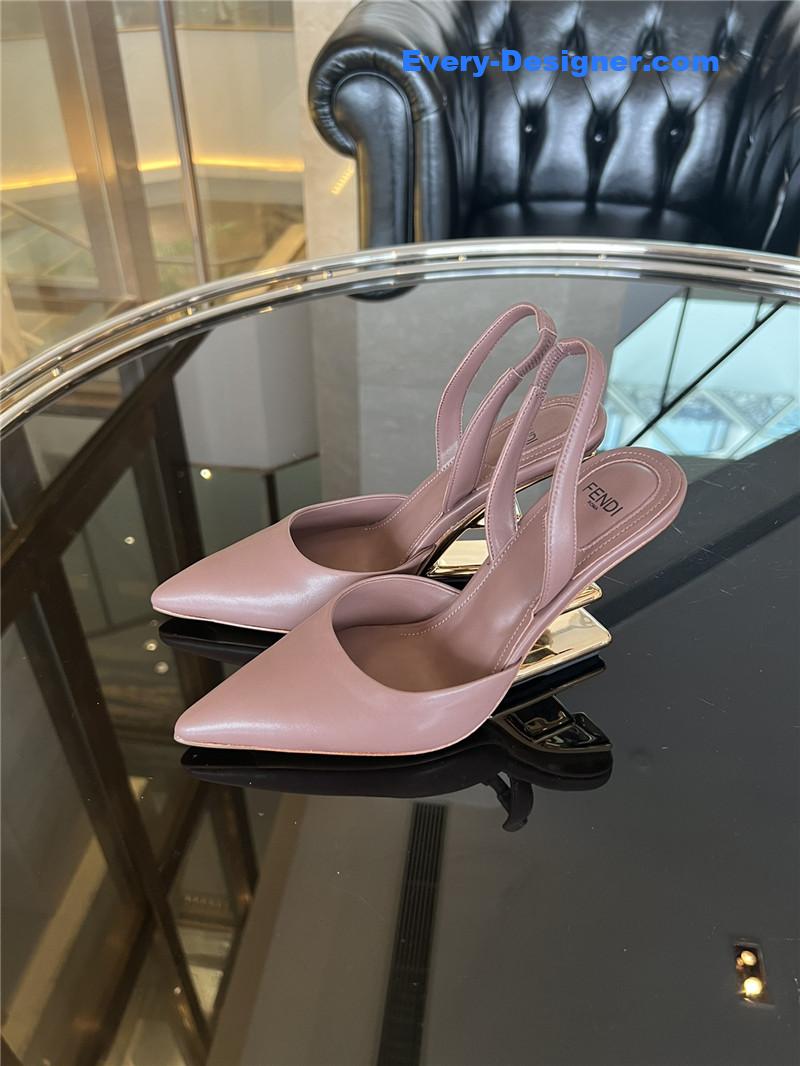 F**di f-shaped three-dimensional heel pumps