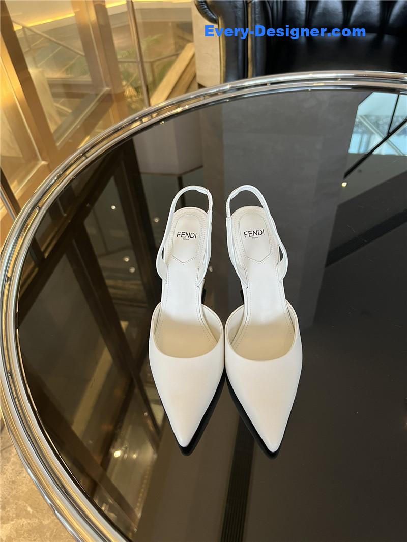 F**di f-shaped three-dimensional heel pumps