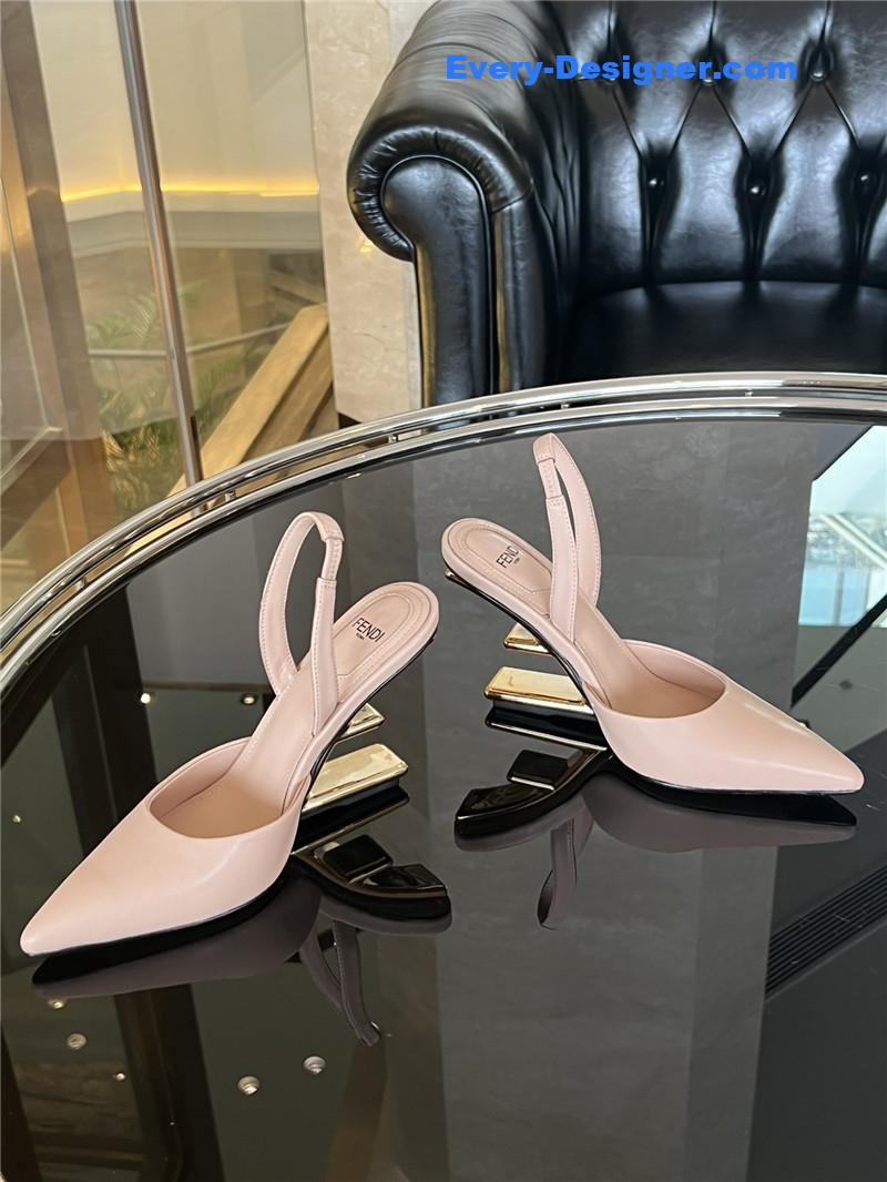 F**di f-shaped three-dimensional heel pumps
