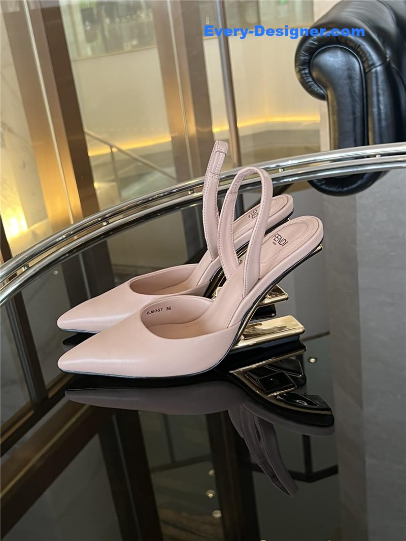 F**di f-shaped three-dimensional heel pumps
