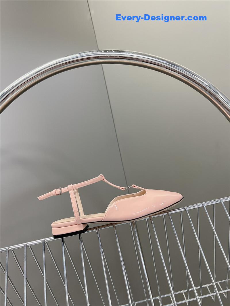 Gvc*1 double g hardware buckle embellished sandals