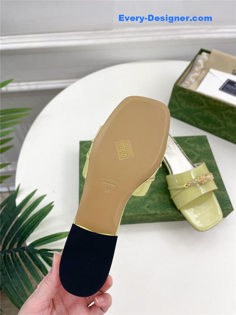 Gvc*1 new metal snake head slippers