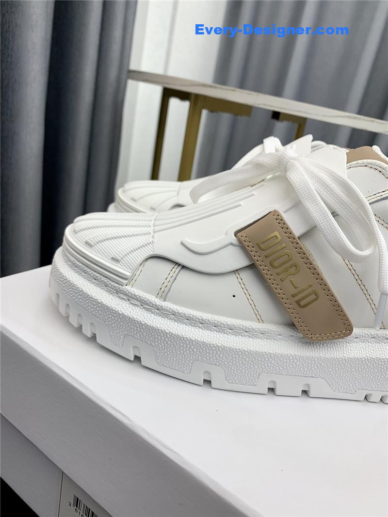 D10r shell shoes