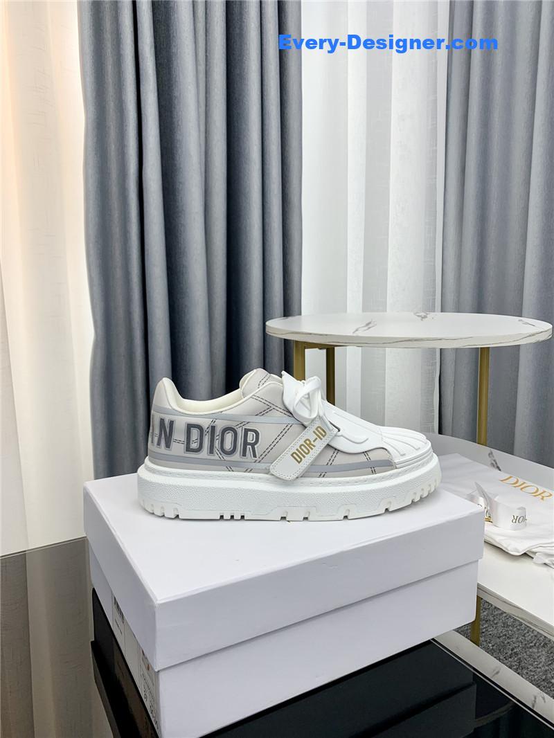 D10r shell shoes