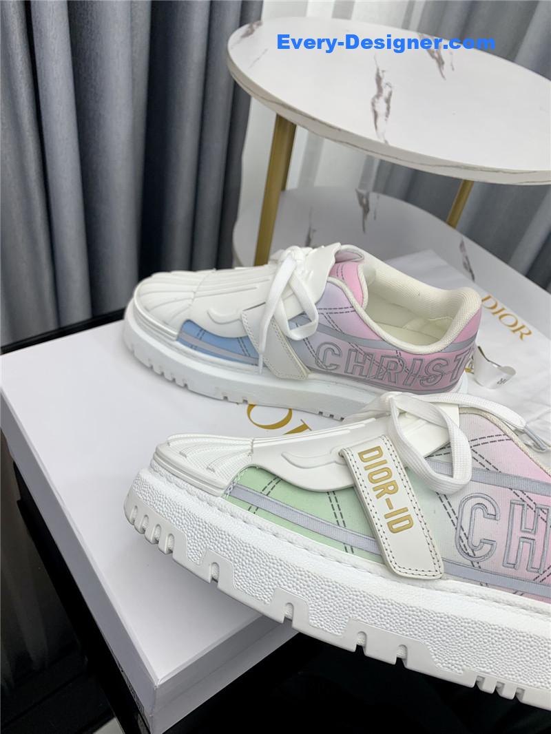 D10r shell shoes