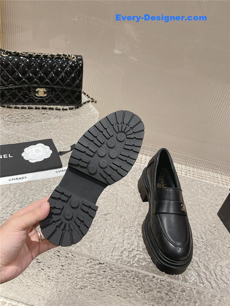 CC calfskin lozenge shoes