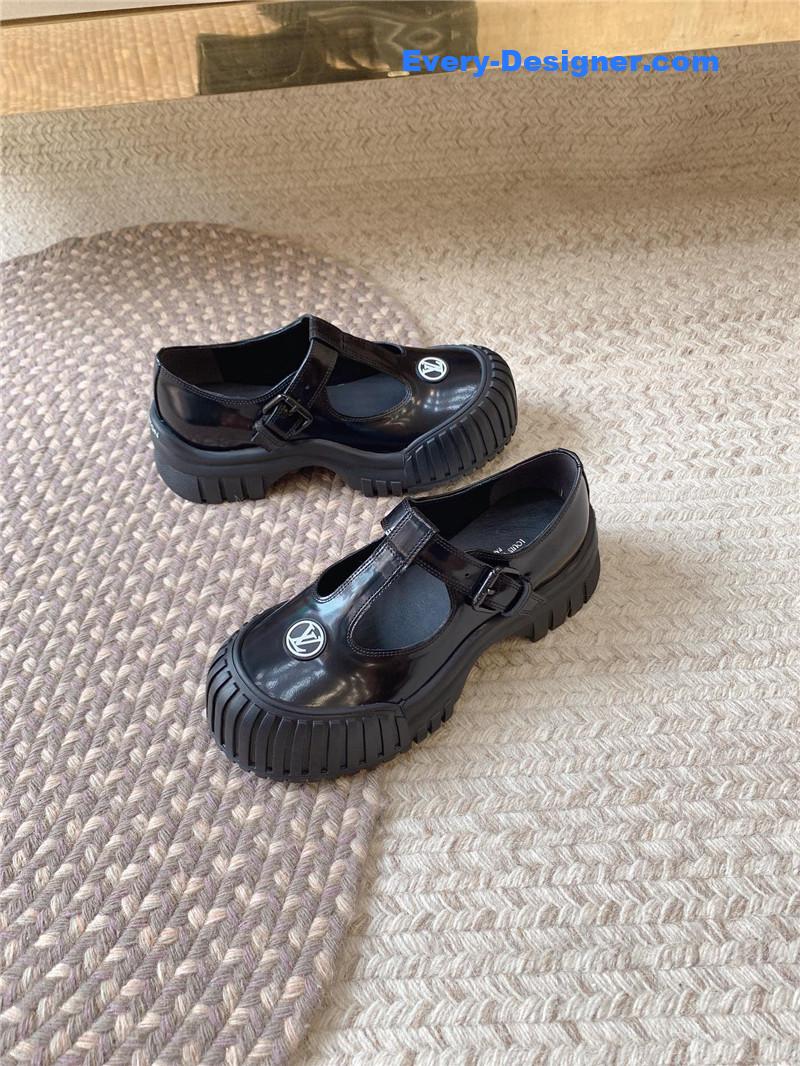 l0vis Vvtt0n lv mary jane shoes