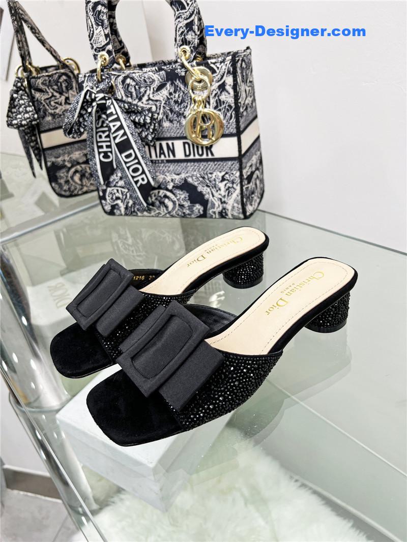 D10r pearl square buckle retro ballet high heels