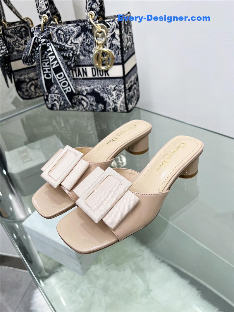 D10r pearl square buckle retro ballet high heels