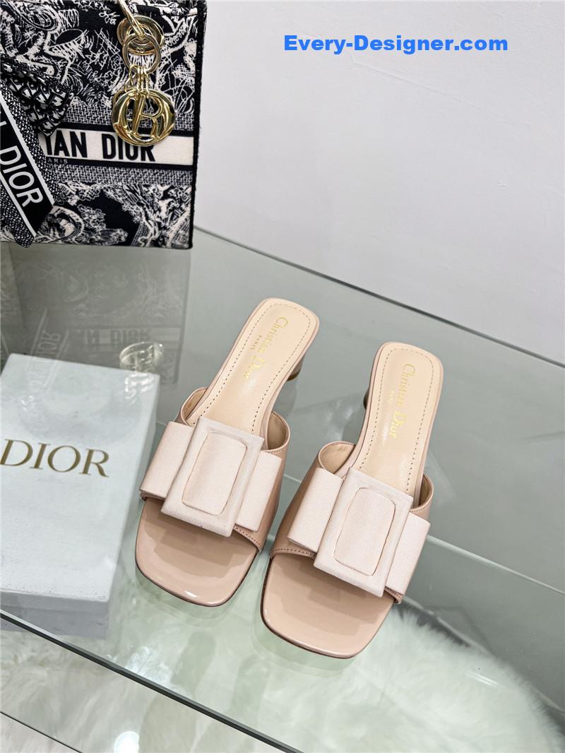 D10r pearl square buckle retro ballet high heels