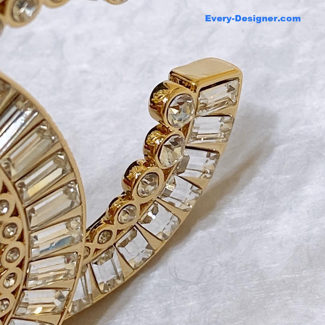 Ch**el rhinestone golden brass metal logo buckle calfskin belt