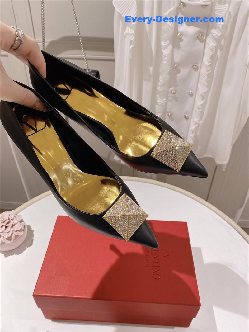 Va1e*ntin0 top rhinestone stud high heels