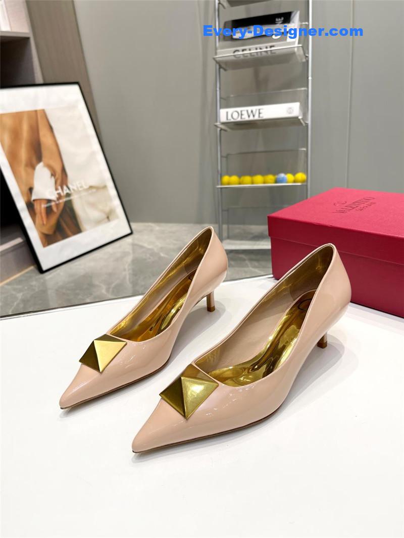 Va1e*ntin0 top rhinestone stud high heels