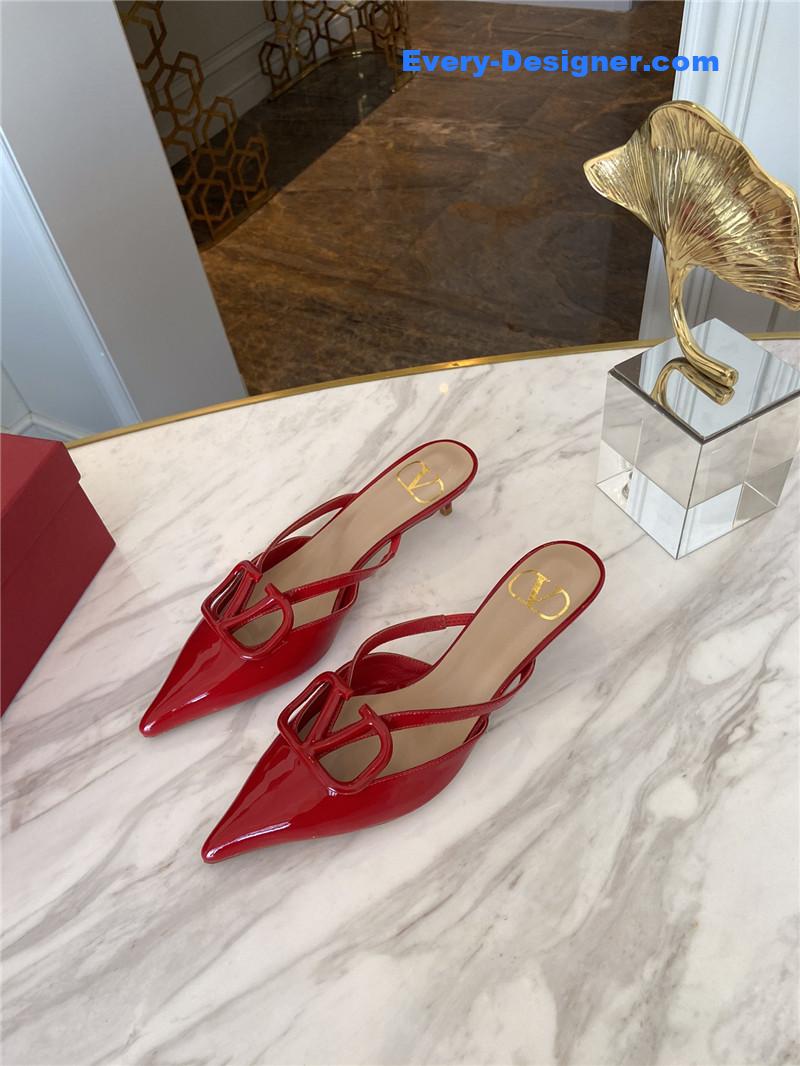 Va1e*ntin0 top sandals