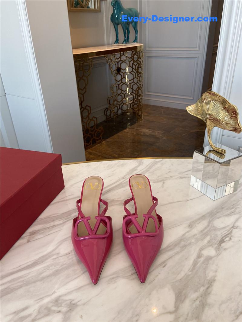 Va1e*ntin0 top sandals
