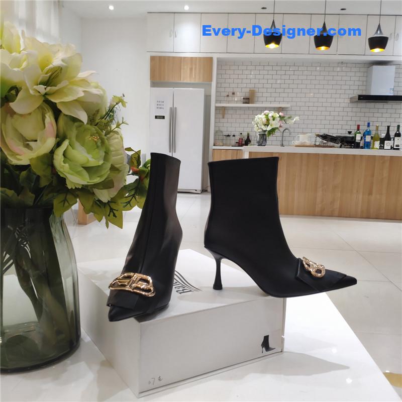 Ba1en*iaga new shape double b buckle flower toe ankle boots