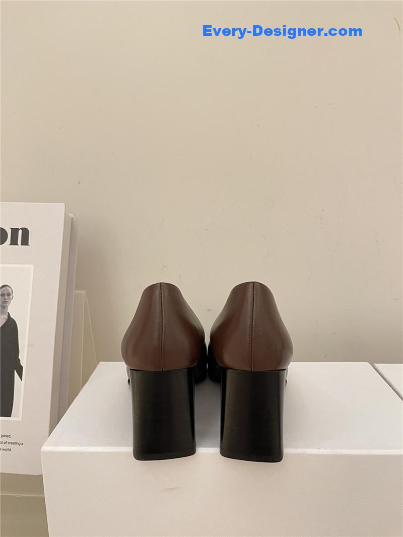 Chunky heels