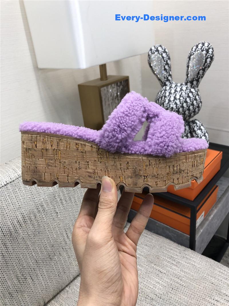 H**me5 teddy fur slippers