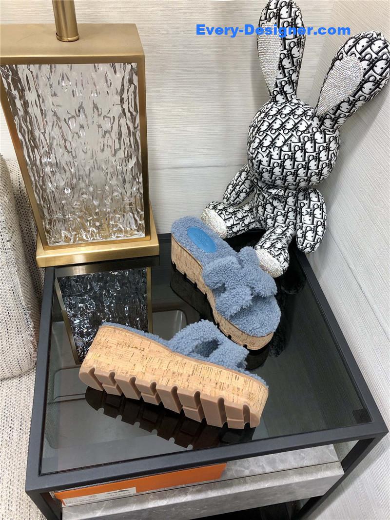 H**me5 teddy fur slippers