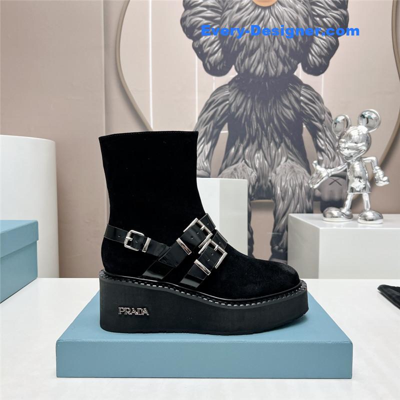 Pra*a round toe double buckle platform ankle boots