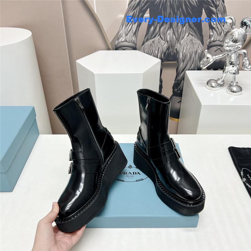 Pra*a round toe double buckle platform ankle boots