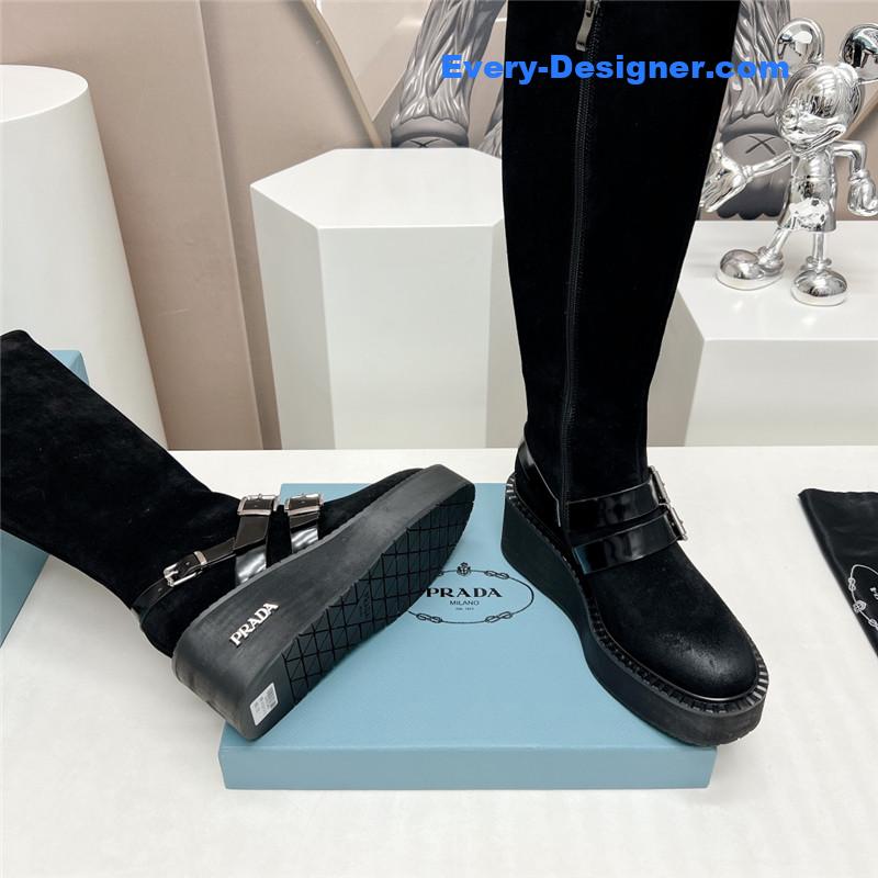 Pra*a round toe double buckle platform boots