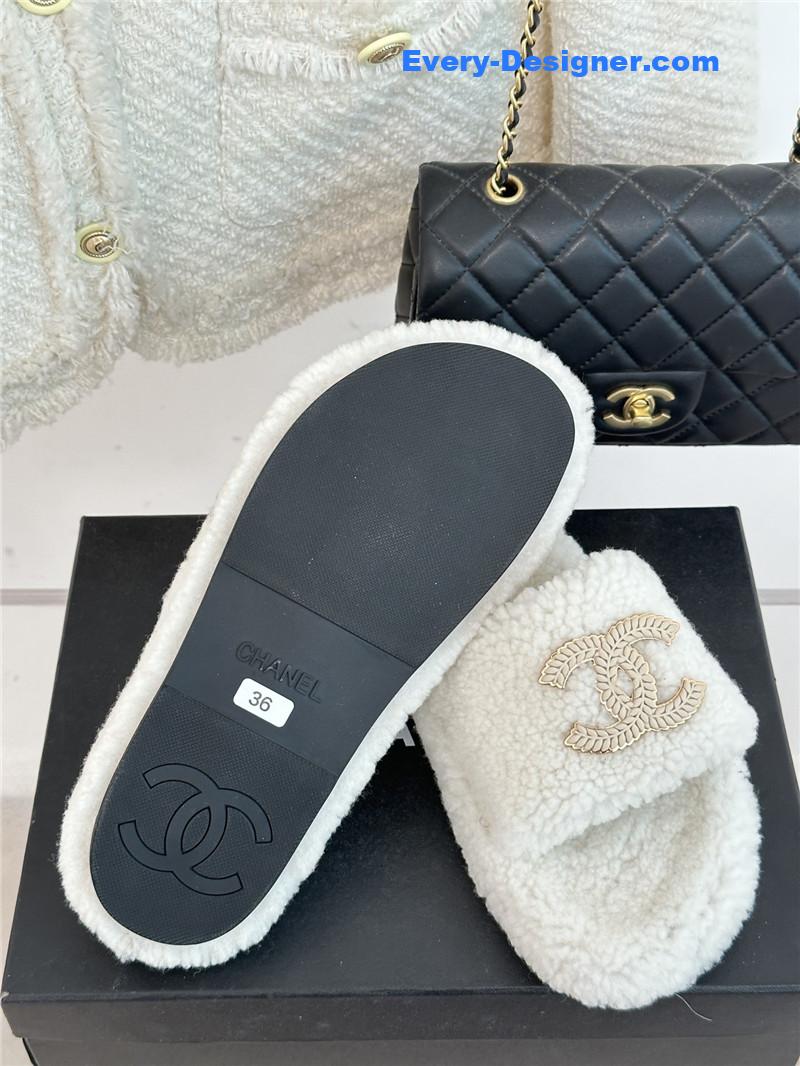 CC classic four seasons double C plush slippers