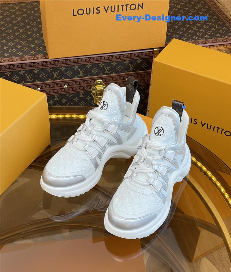 l0vis Vvtt0n lv hardware casual sports daddy shoes