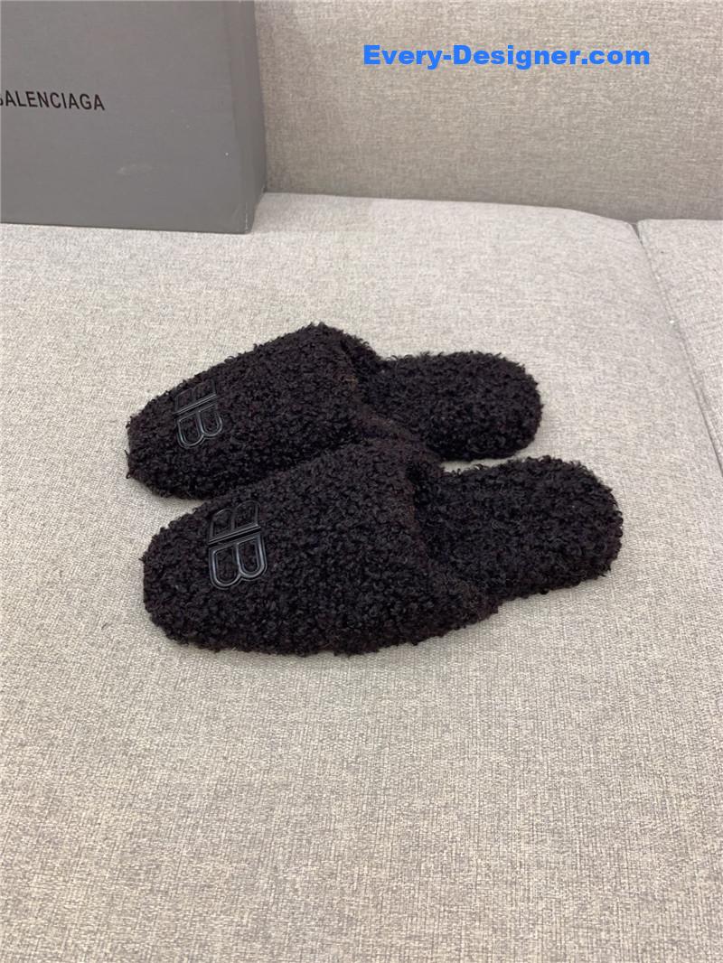 Ba1en*iaga classic fur flat slippers