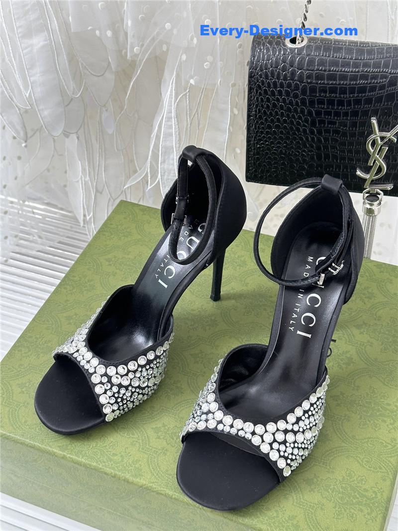 Gvc*1 rhinestone slippers sandals