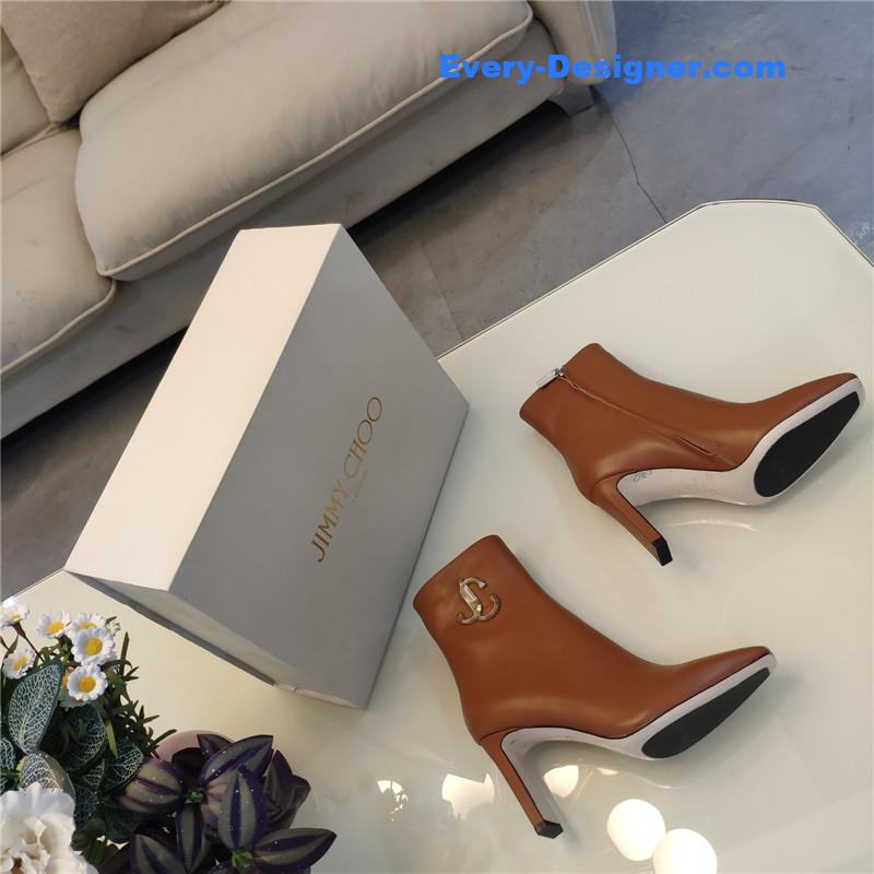 J1m*y Ch00 signature jc buckle chunky heel leather boots