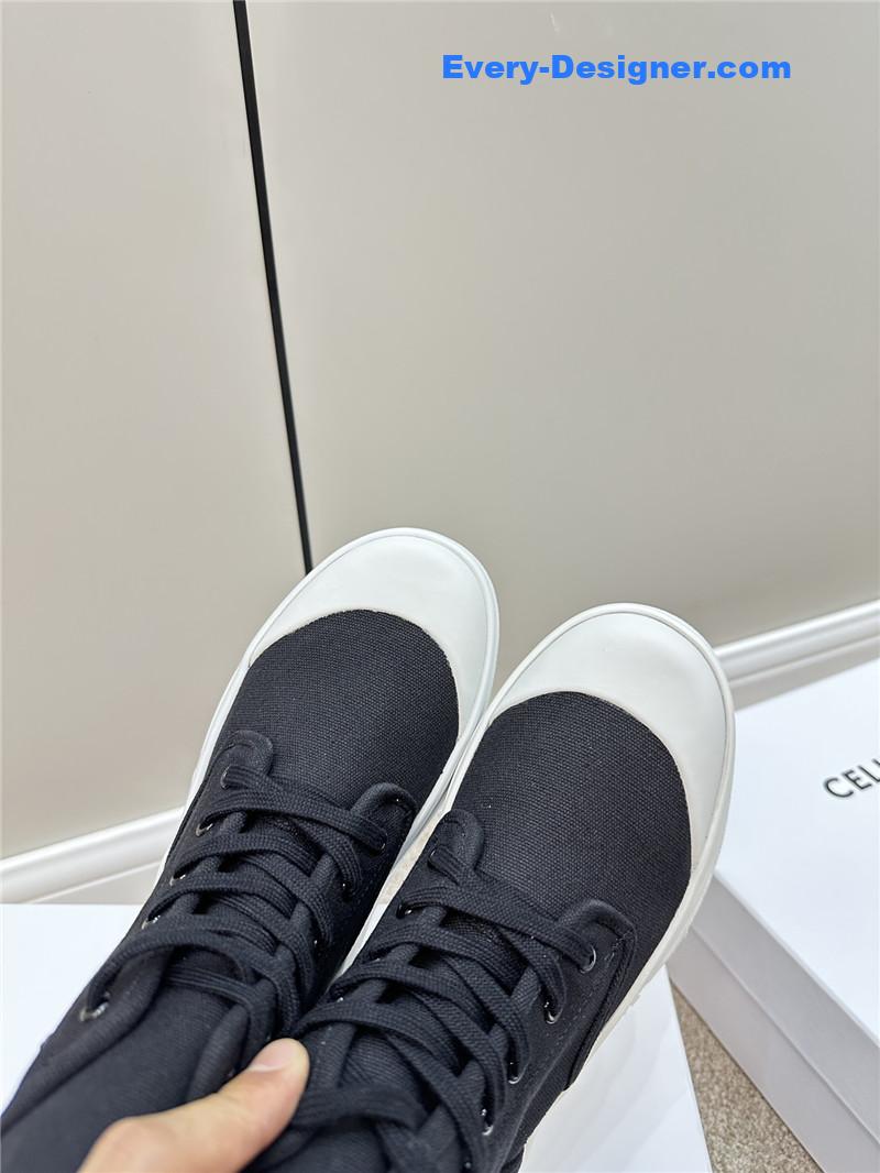 Ce1i*e platform boots