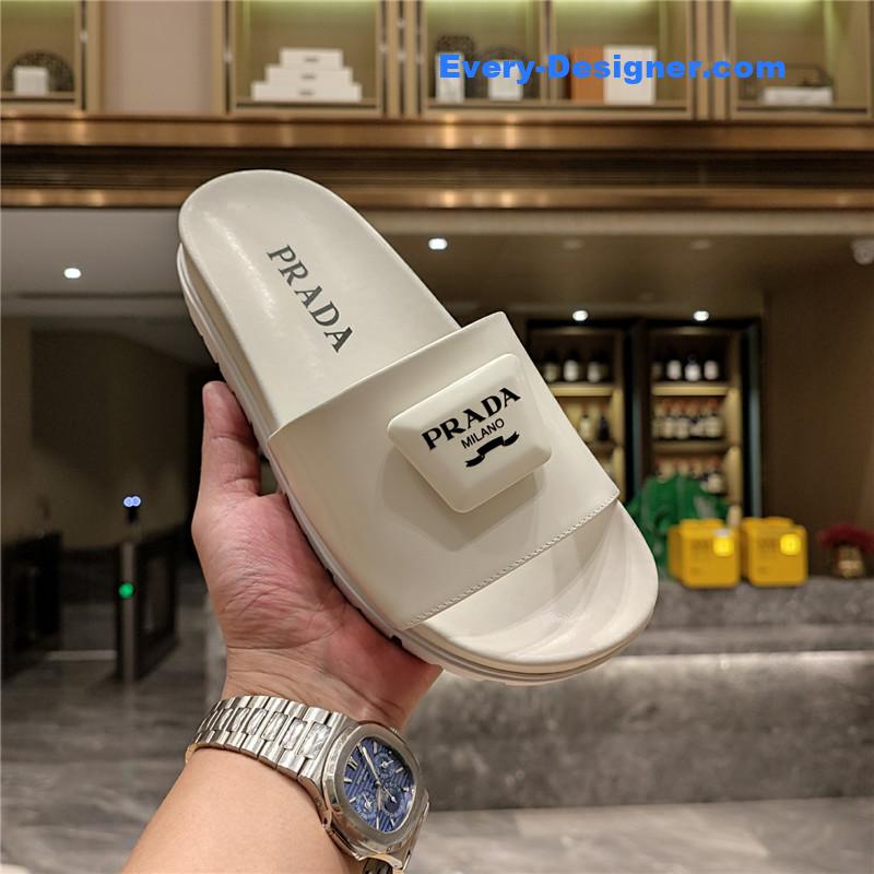 Pra*a “trapezoid logo logo creative” bag buckle slippers