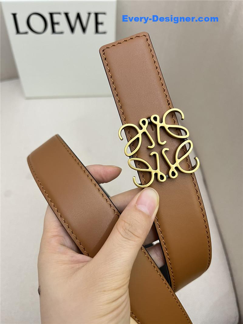 L0ew* simple and versatile belt