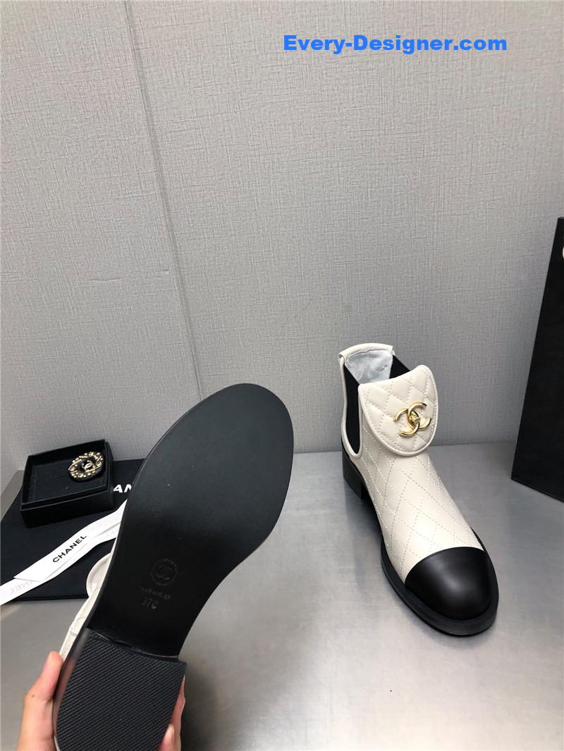 CC explosive boots