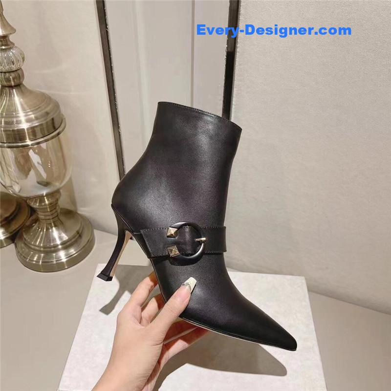 J1m*y Ch00 exquisite fashion booties