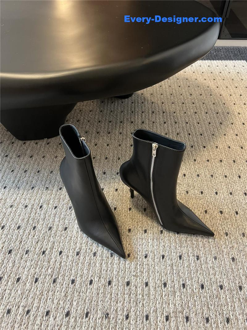 Ba1en*iaga pointed toe zip boots