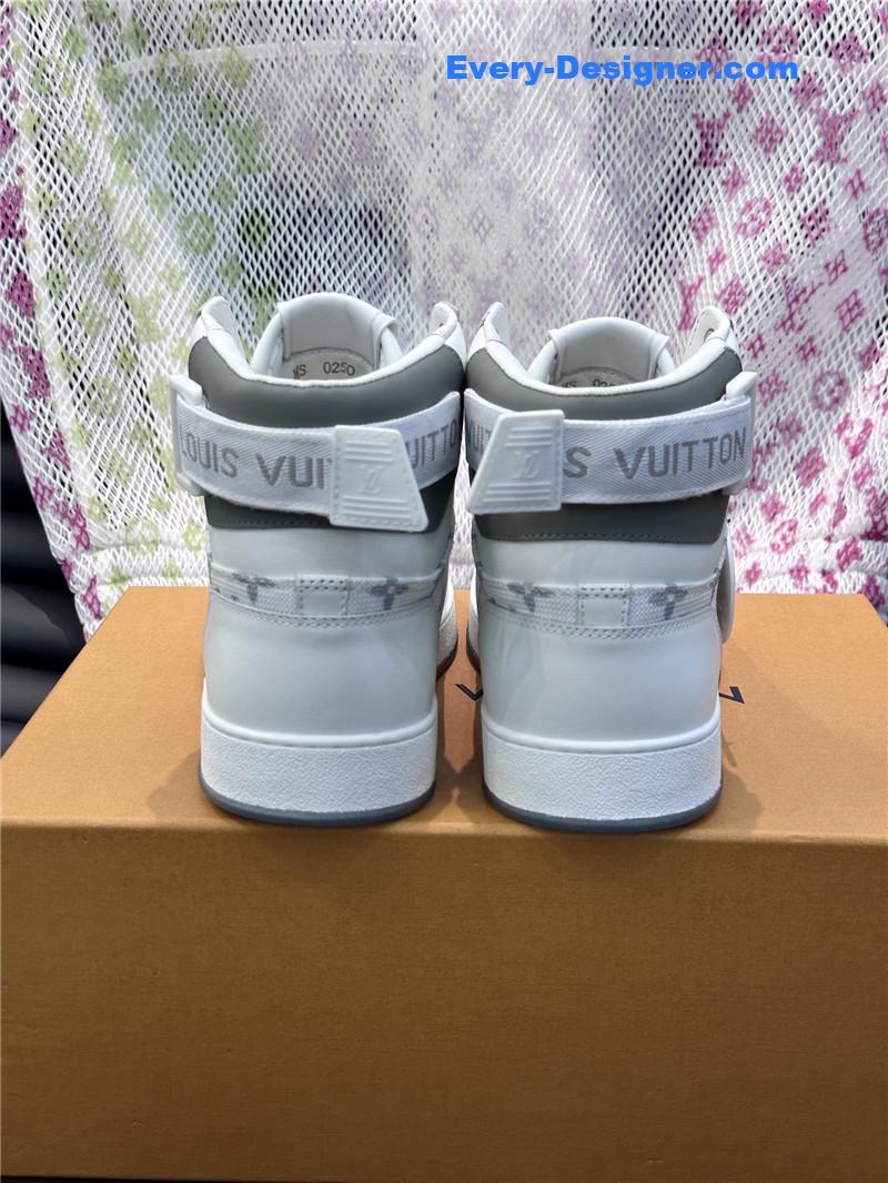 l0vis Vvtt0n lv men’s high top casual sneakers