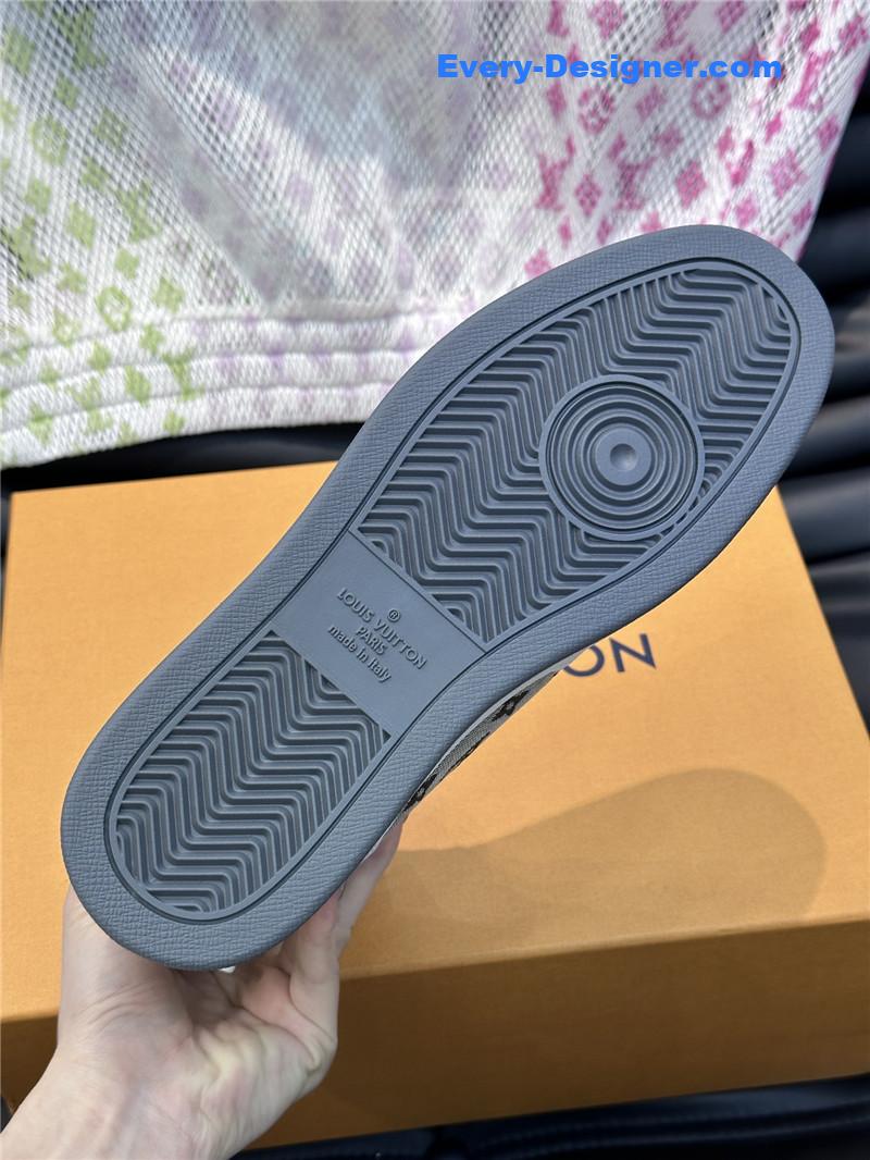 l0vis Vvtt0n lv men’s high top casual sneakers