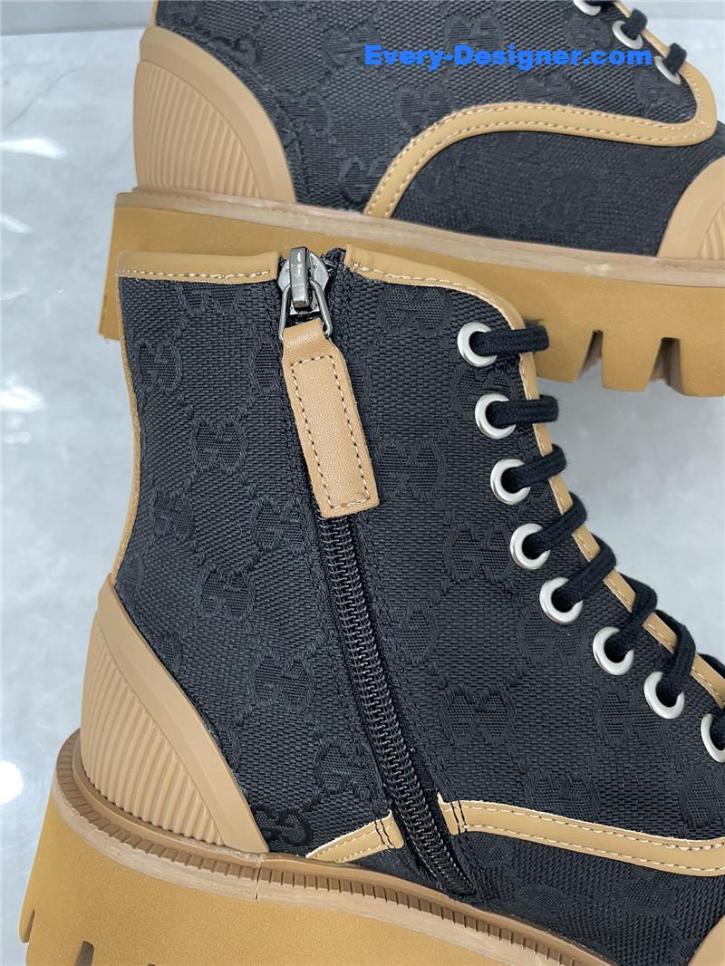 Gvc*1 side zipper martin boots