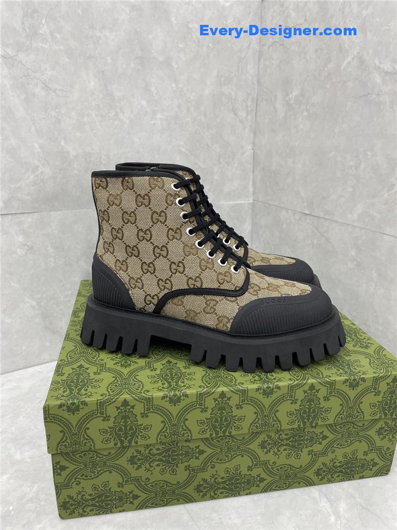 Gvc*1 side zipper martin boots