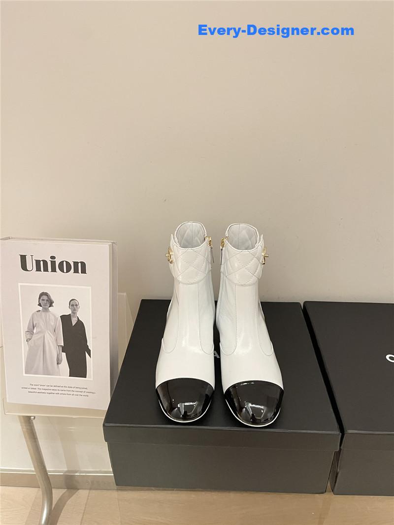 CC new round toe flat ankle boots