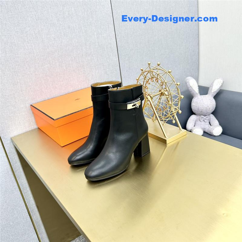 H**me5 classic boots