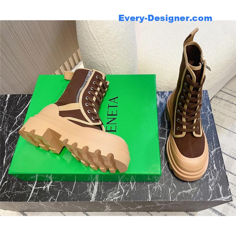 b0tt*ga Ven*ta couple’s biker boots