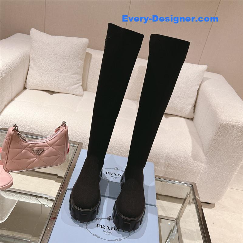 Pra*a new stretch boots