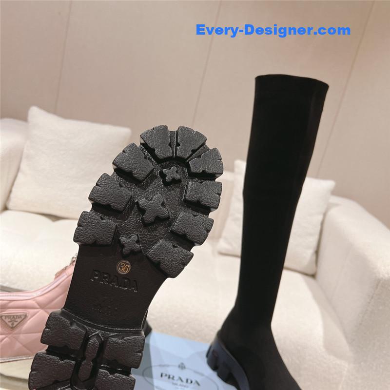 Pra*a new stretch boots
