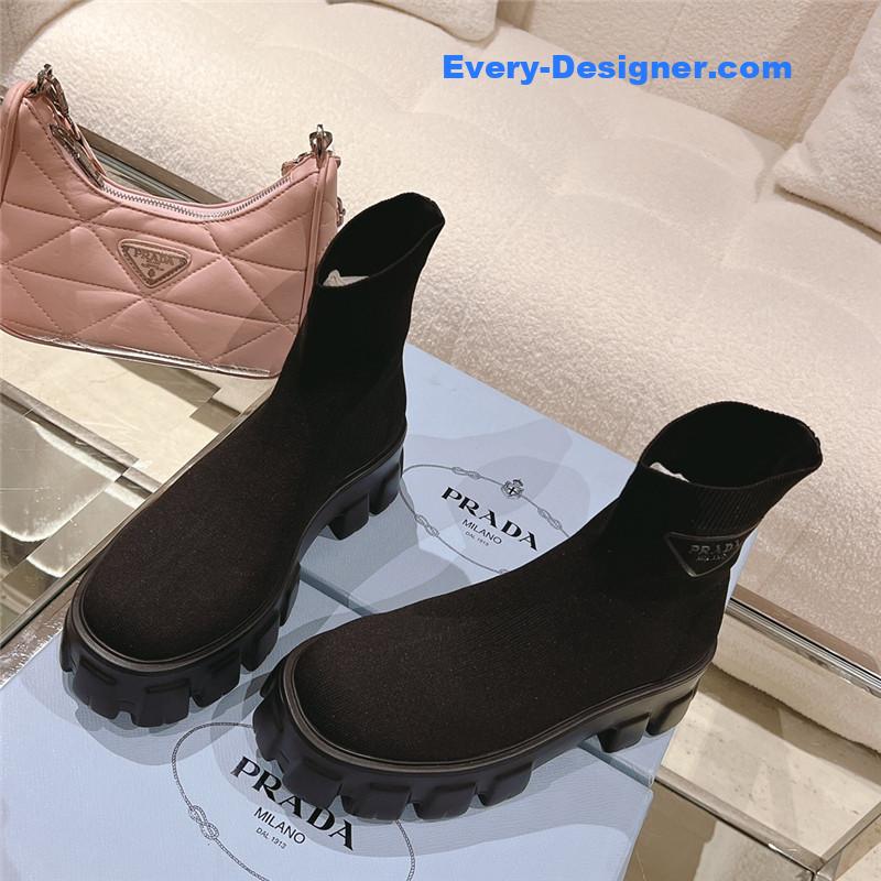 Pra*a new stretch boots